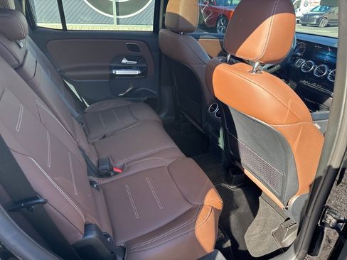 Used 2023 Mercedes-Benz GLB 35 AMG 4MATIC image 53