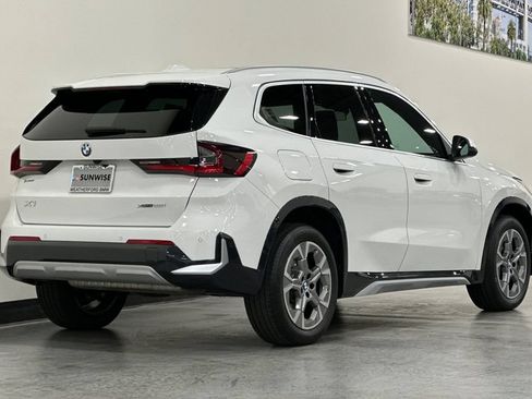 Used 2026 BMW X1 xDrive28i w/ Technology Package AWD/4WD image 4