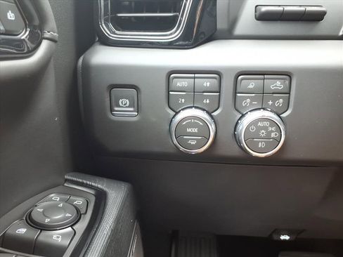 New 2026 GMC Sierra 1500 AT4X AWD/4WD image 19