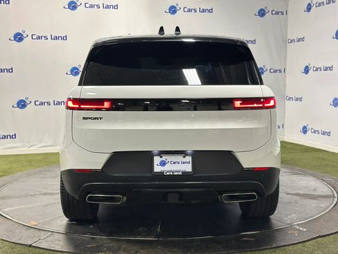 Used 2024 Land Rover Range Rover Sport SE image 4