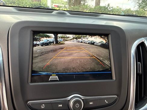 Used 2019 Chevrolet Equinox LT FWD image 29