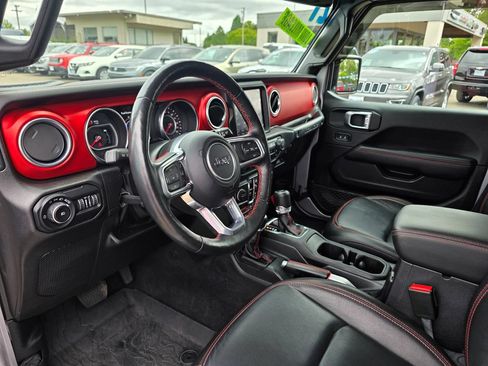 Used 2021 Jeep Wrangler Unlimited Rubicon AWD/4WD image 10