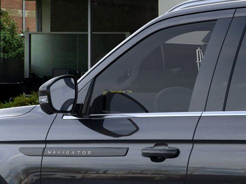 New 2026 Lincoln Navigator Black Label AWD/4WD image 20