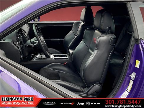 Used 2014 Dodge Challenger R/T RWD image 20