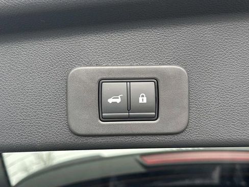 New 2025 Nissan Murano SL image 12