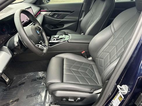 Certified 2025 BMW 530i xDrive w/ M Sport Package image 27