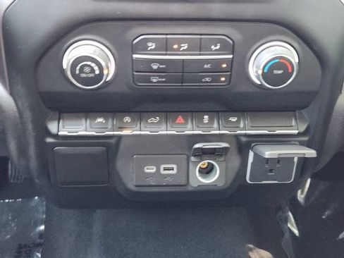 Used 2022 Chevrolet Silverado 1500 Custom RWD image 20