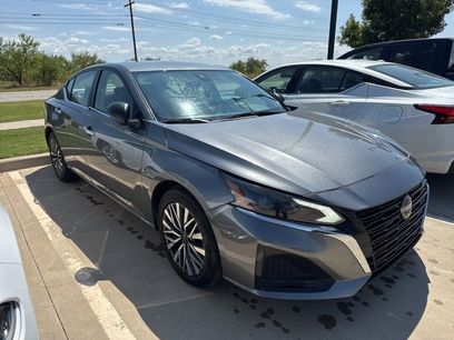 Certified 2024 Nissan Altima 2.5 SV