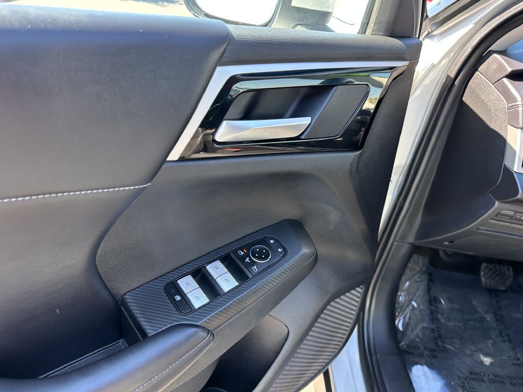 Used 2024 Mitsubishi Outlander SE AWD/4WD image 27