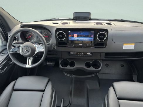 New 2025 Mercedes-Benz Sprinter 2500 image 16