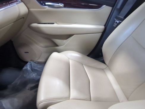 Used 2019 Cadillac XT5 Premium Luxury AWD/4WD image 17