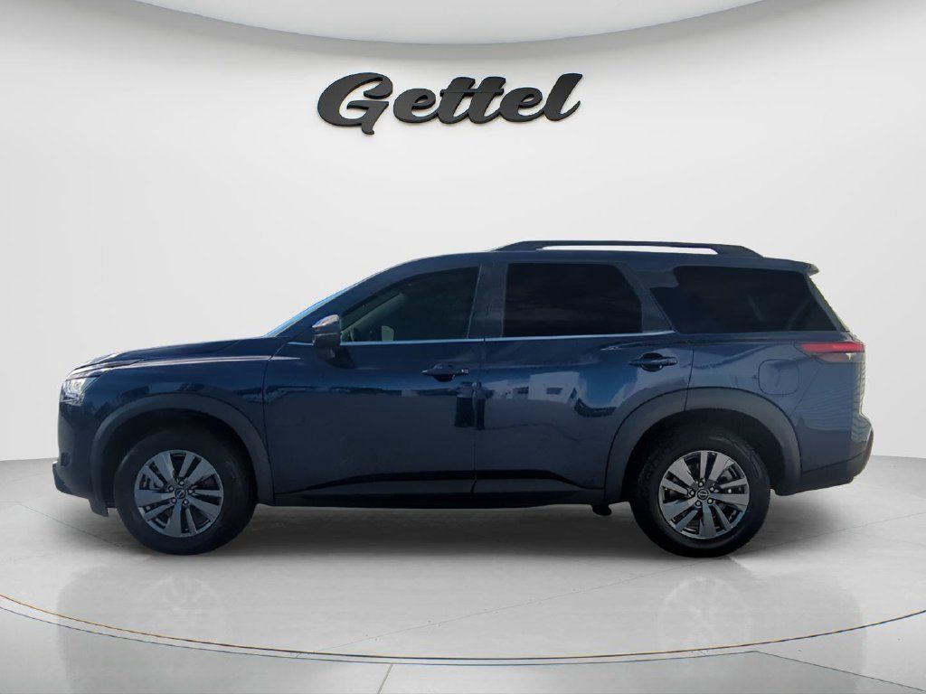 Certified 2025 Nissan Pathfinder SV FWD image 8