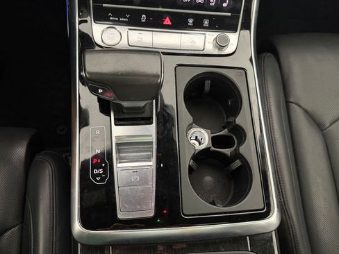 Used 2019 Audi Q8 Prestige AWD/4WD image 15