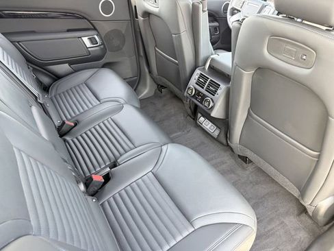 Used 2025 Land Rover Discovery S AWD/4WD image 23
