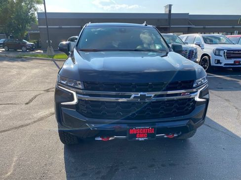 Used 2021 Chevrolet Tahoe Z71 w/ Z71 Signature Package AWD/4WD image 2