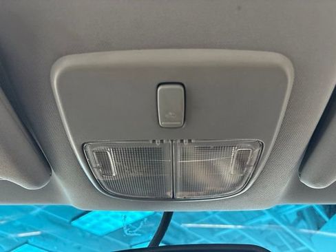 Used 2005 Buick LaCrosse CXL w/ Gold Convenience Package FWD image 44