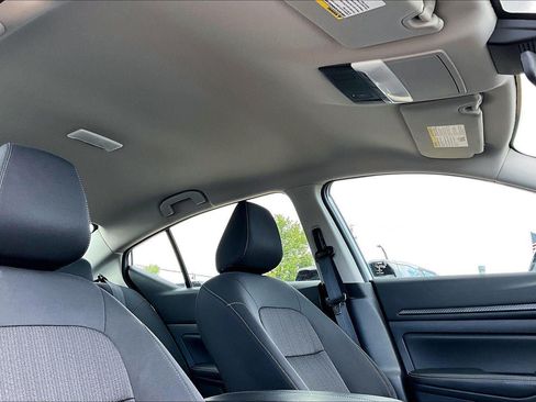 Used 2025 Nissan Altima 2.5 SV FWD image 27