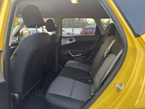 Used 2020 Kia Soul LX FWD image 29