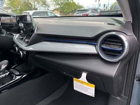 New 2026 Chevrolet Trax LT image 28