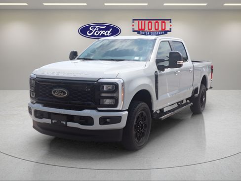New 2026 Ford F250 Lariat w/ Black Appearance Package AWD/4WD image 7