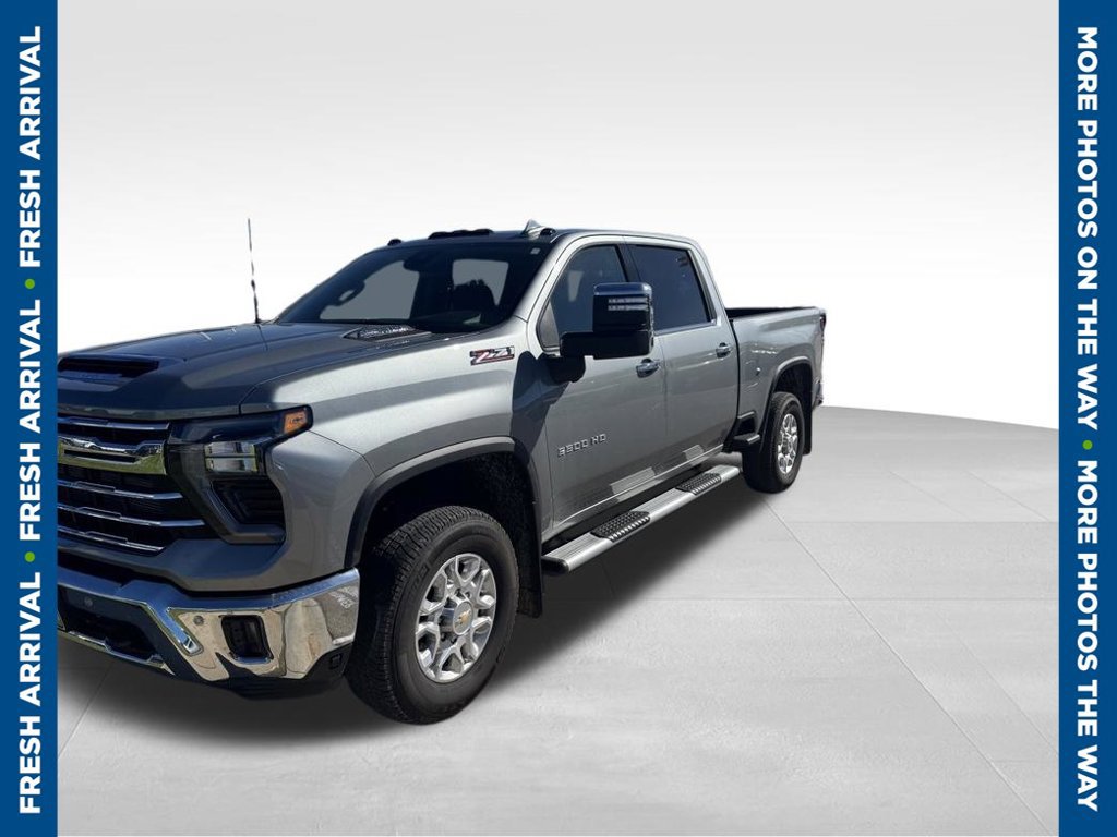 Used 2024 Chevrolet Silverado 3500 LTZ w/ LTZ Plus Package AWD/4WD image 1