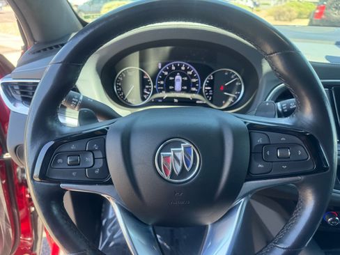 Used 2024 Buick Enclave Premium image 20