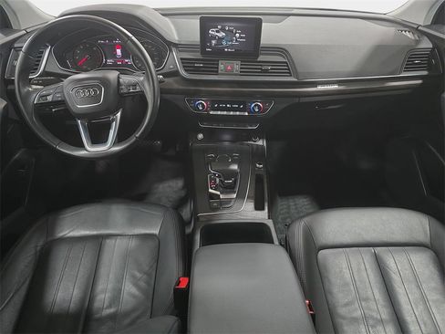 Used 2020 Audi Q5 2.0T Premium w/ Convenience Package image 10