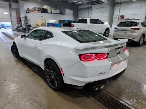 Used 2023 Chevrolet Camaro ZL1 RWD image 4