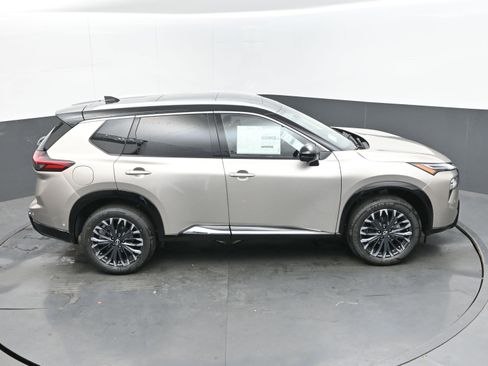 New 2026 Nissan Rogue Platinum w/ Platinum Premium Package image 37