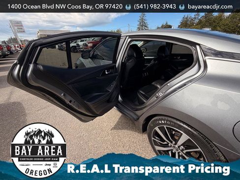 Used 2021 Nissan Maxima 3.5 SV w/ Floor Mat Group FWD image 15