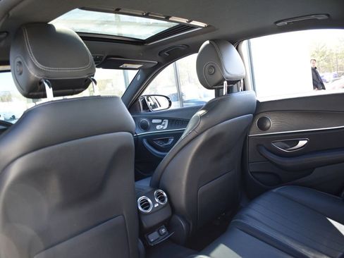 Used 2019 Mercedes-Benz E 300 4MATIC w/ Convenience Package image 35