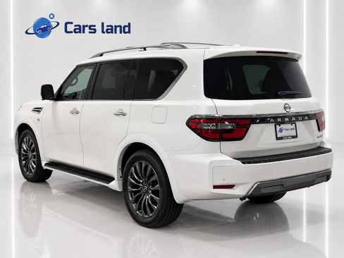 Used 2022 Nissan Armada Platinum w/ Captain's Chairs Package RWD image 5