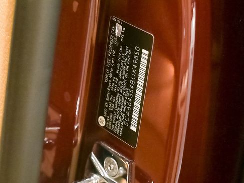 Used 2011 Rolls-Royce Ghost RWD image 23