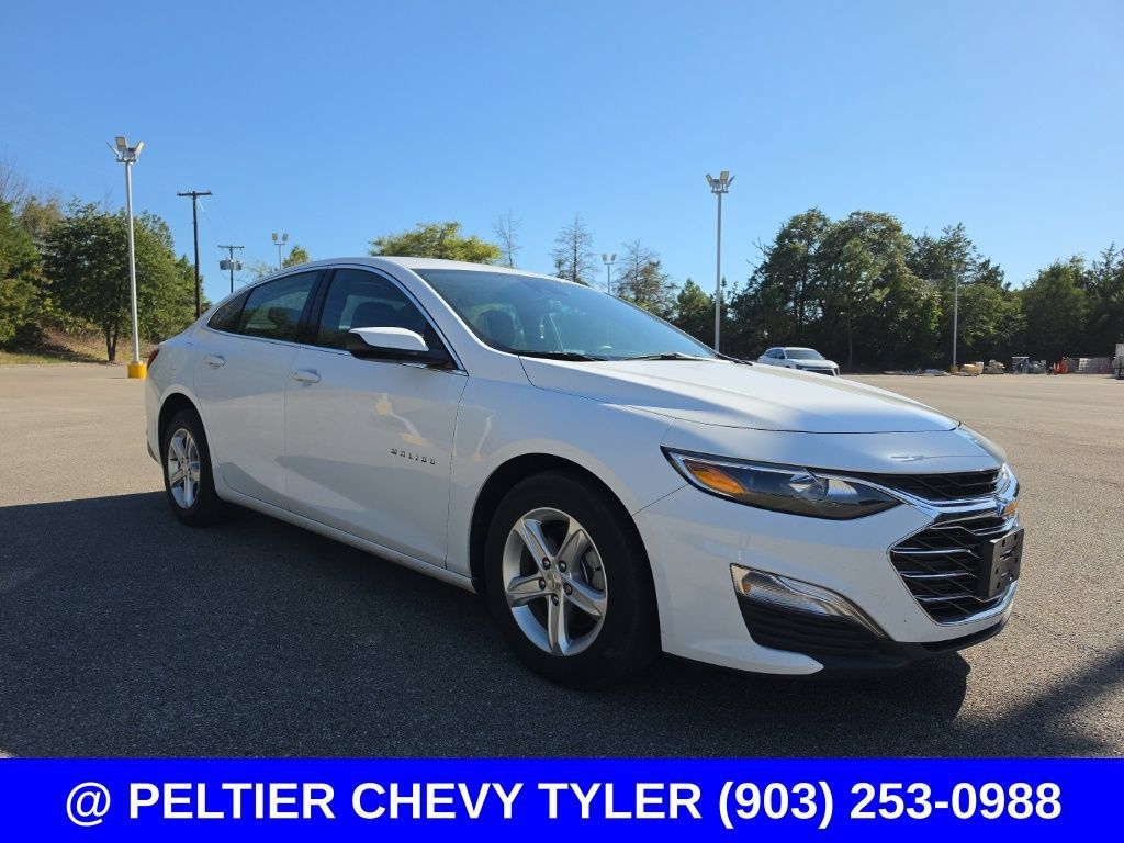 Used 2024 Chevrolet Malibu LS FWD image 1