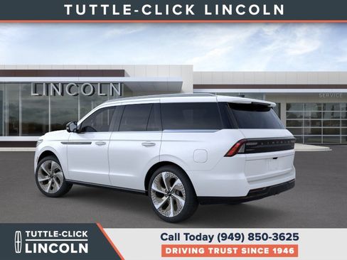 New 2026 Lincoln Navigator Black Label AWD/4WD image 4