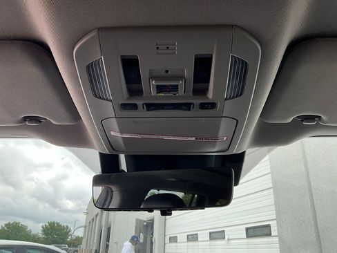 Used 2023 Toyota Highlander Platinum image 18