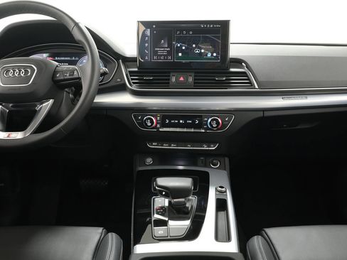 Used 2024 Audi Q5 2.0T Premium Plus AWD/4WD image 10