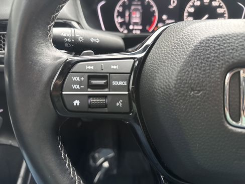 Used 2023 Honda Civic Sport image 18