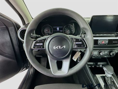 Used 2023 Kia Forte LXS FWD image 11