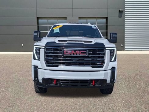 Used 2025 GMC Sierra 3500 AT4 w/ AT4 Premium Plus Package AWD/4WD image 2