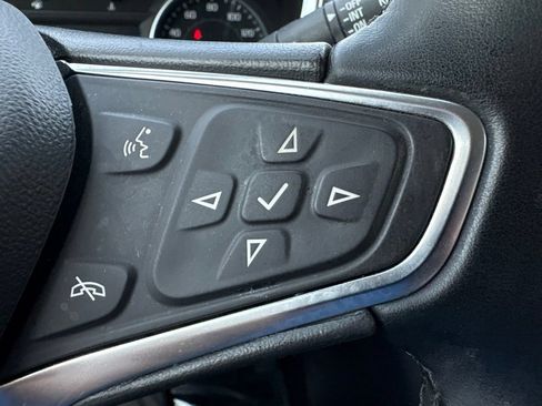 Used 2024 Chevrolet Equinox LT FWD image 23
