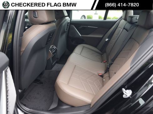 Certified 2024 BMW 530i xDrive w/ Premium Package image 28