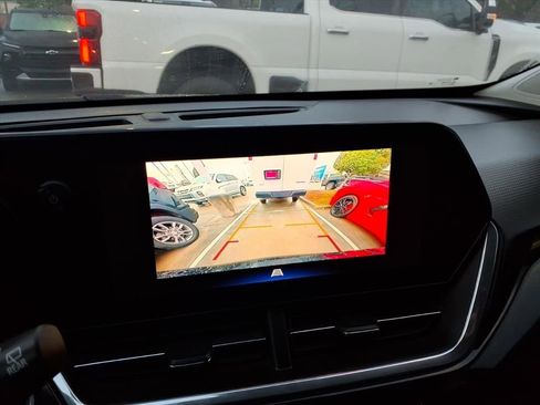 Used 2024 Chevrolet Trax ACTIV w/ Sunroof Package image 15