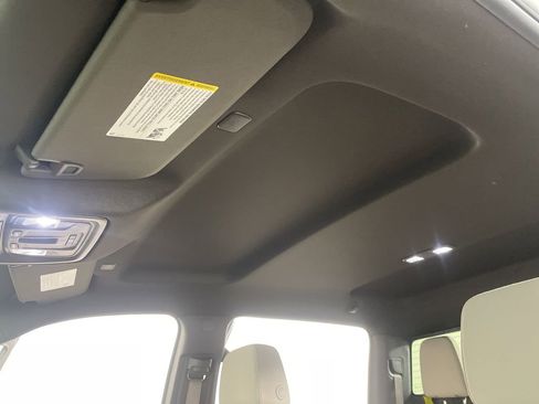 Used 2024 GMC Sierra 3500 SLE w/ SLE Value Package AWD/4WD image 19