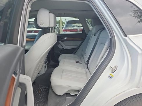 Certified 2023 Audi Q5 2.0T Premium Plus w/ Premium Plus Package AWD/4WD image 5