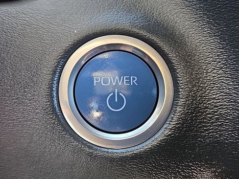 Used 2024 Toyota Tundra Platinum AWD/4WD image 20