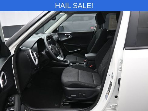 Used 2021 Kia Soul S image 9