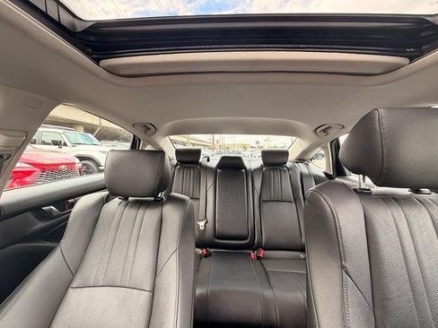 Used 2019 Honda Accord EX-L image 26