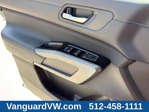 Used 2026 Nissan Pathfinder SL FWD image 26