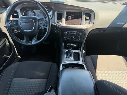 Used 2023 Dodge Charger SXT RWD image 9